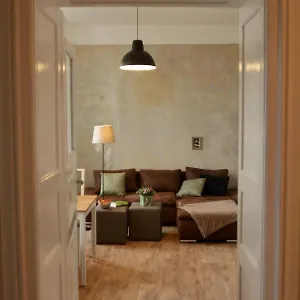 https://ferienwohnung-rossplatz-3-zimmer-im-zentrum.bestleipzighotels.com