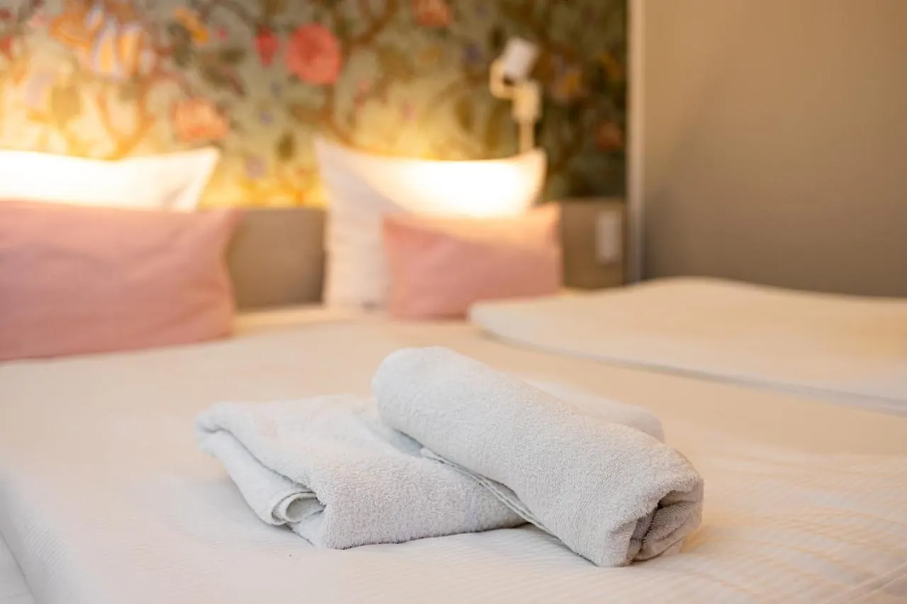 Little Suite Apartments Dresden 0*,  Germany